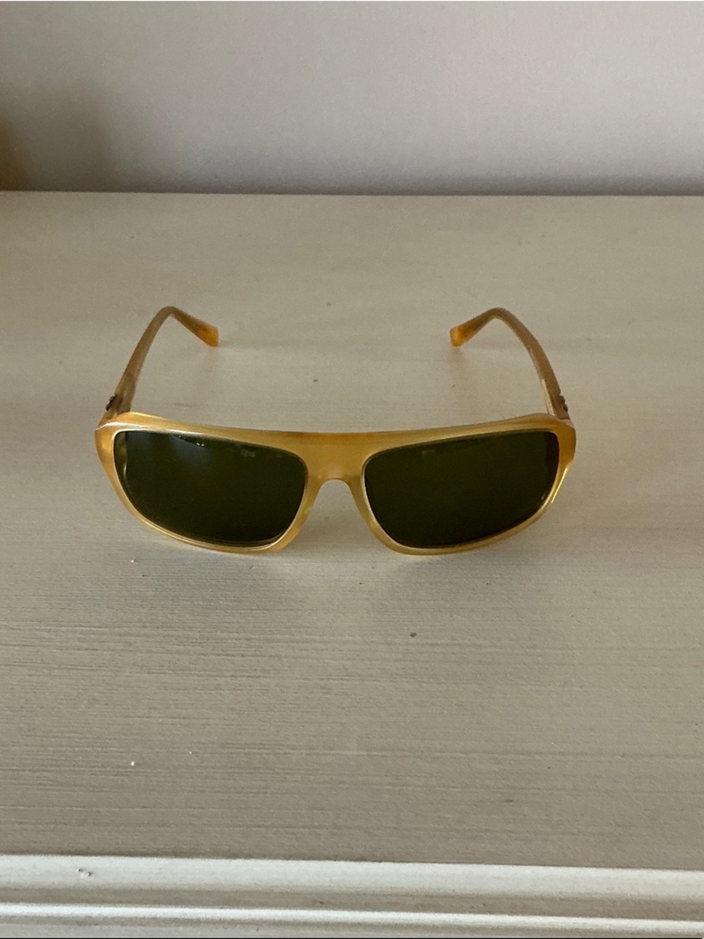 Authentic, David Yurman DY 626, Honey Frame Sunglasses with Green Lenses - Picture 2 of 13